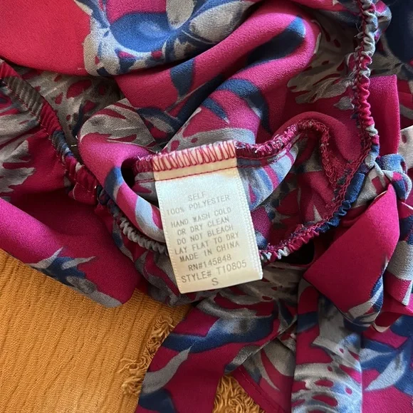 FREE SHIP Everly Floral Faux Wrap Cropped Top, Sz S - Picture 7 of 7